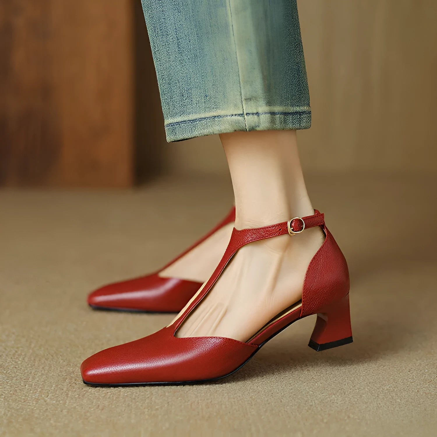 Wine red women's high heels with square toe, chunky heel, buckle fastening, and sheepskin leather upper.