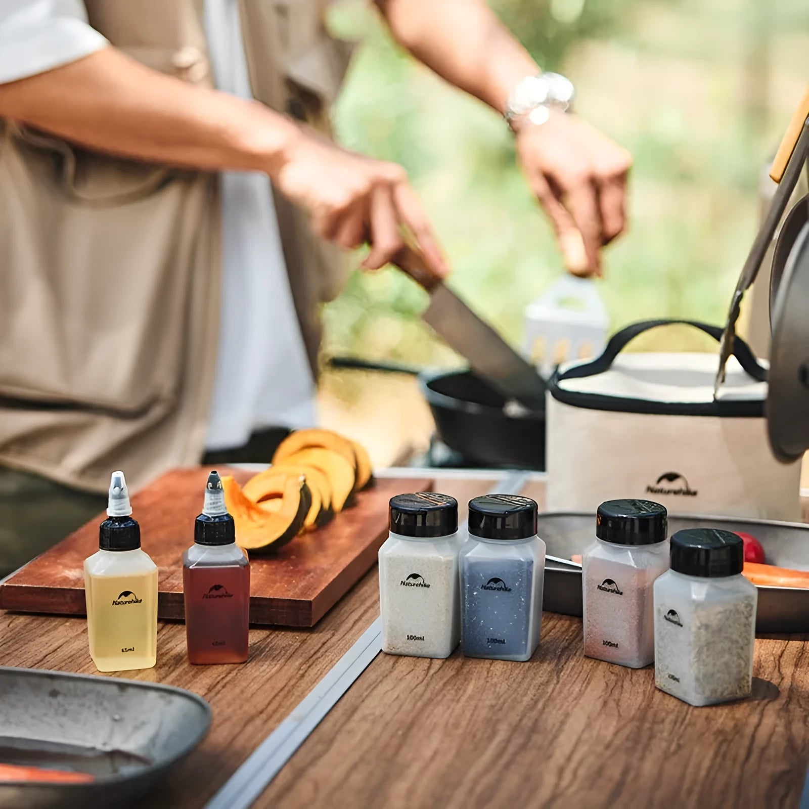 Naturehike six-piece portable seasoning bottle set in PP material for outdoor cooking