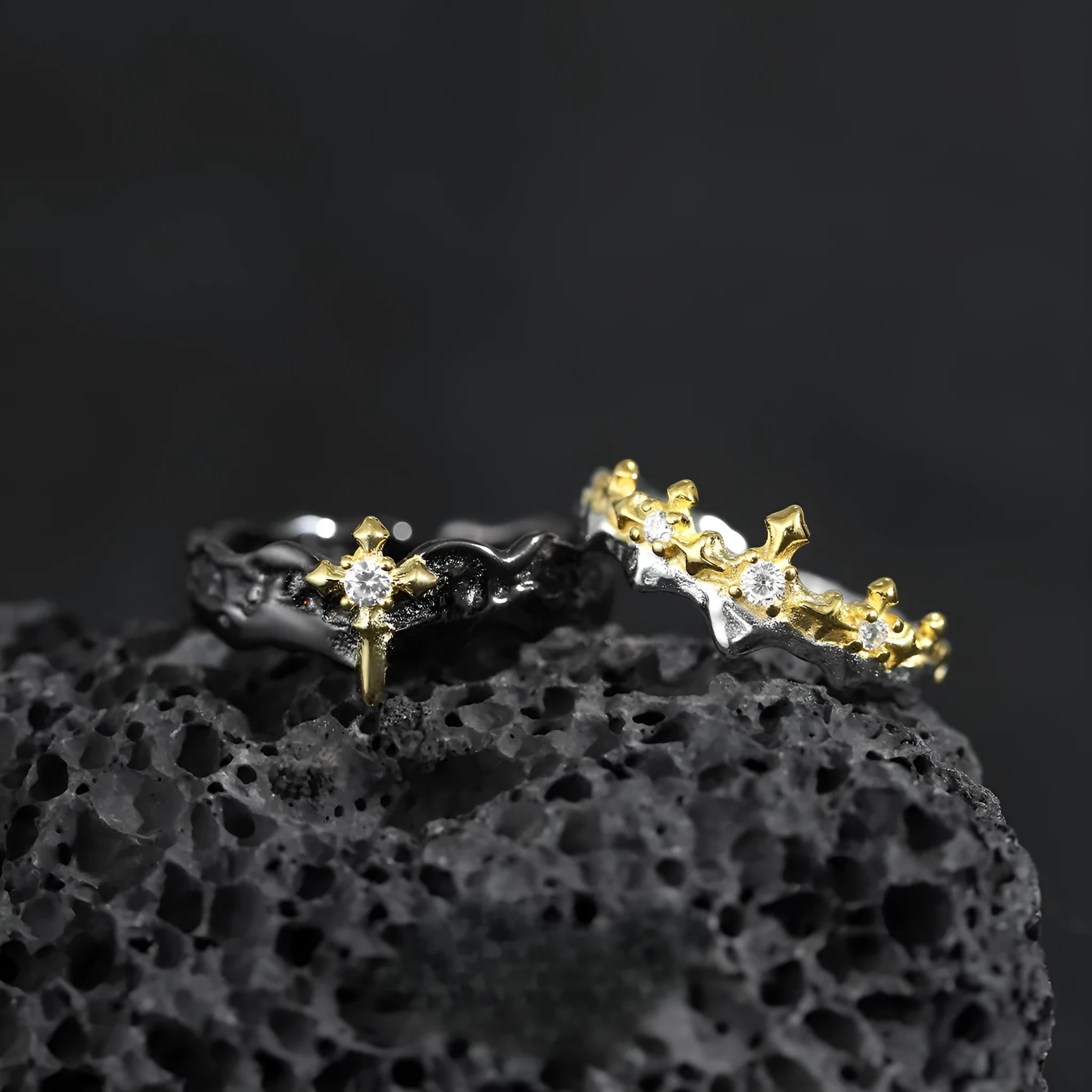 Princess Knight silver couple ring with adjustable opening in white gold or black gold colour