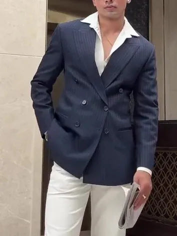 Men's classic striped double breasted blazer in regular fit polyester fabric
