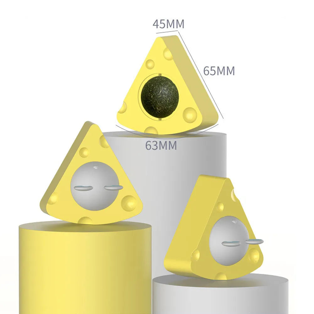 Yellow catnip toy balls with natural silvervine and cheese flavours for feline teeth cleaning