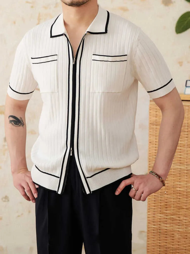 Slim fit lapel collar polo shirt with short sleeves in black knitted fabric