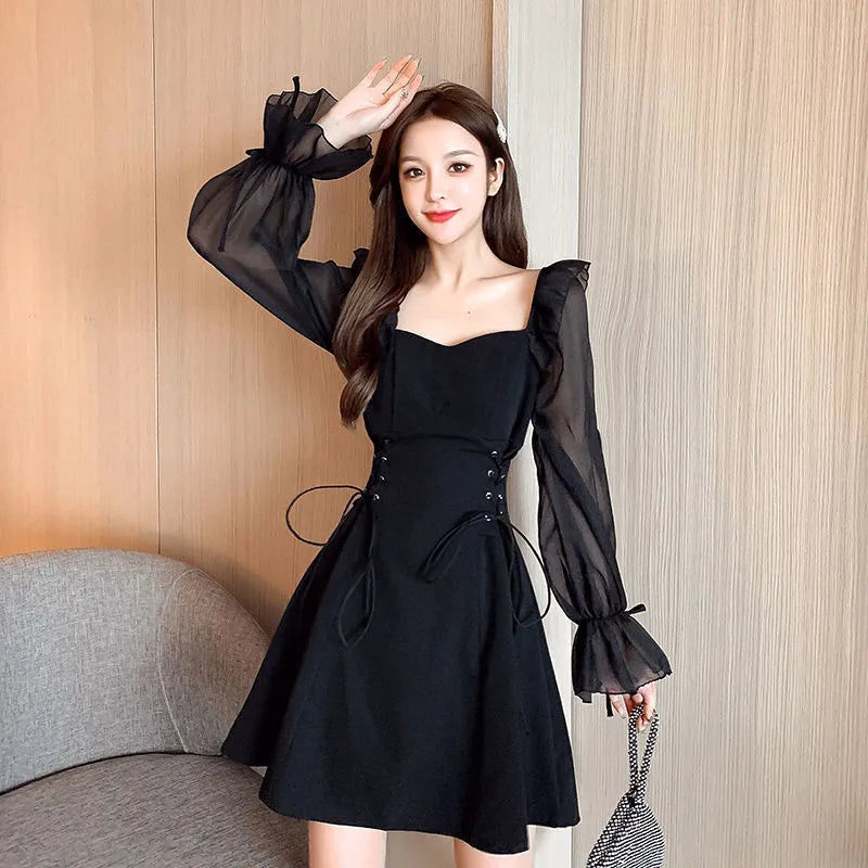 White chiffon patchwork women's maxi dress with long sleeves and waist-slimming silhouette