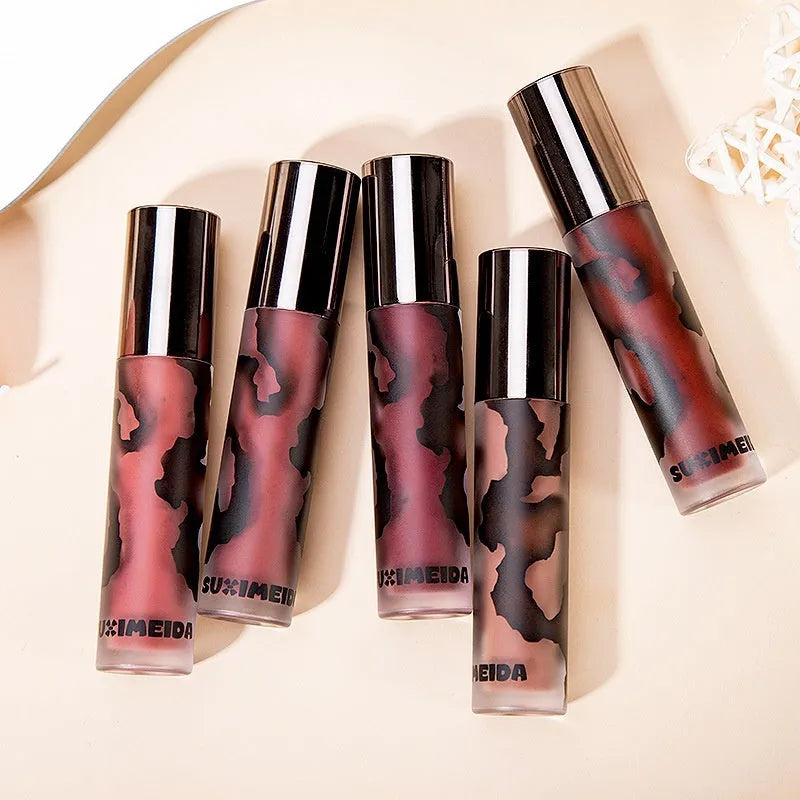 Matte lip mud lipstick in five colour shades with no stain on cup formula, 3.2g net content.