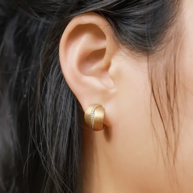 Frosted brushed geometric ear studs in gold tone, 925 silver, electroplated finish