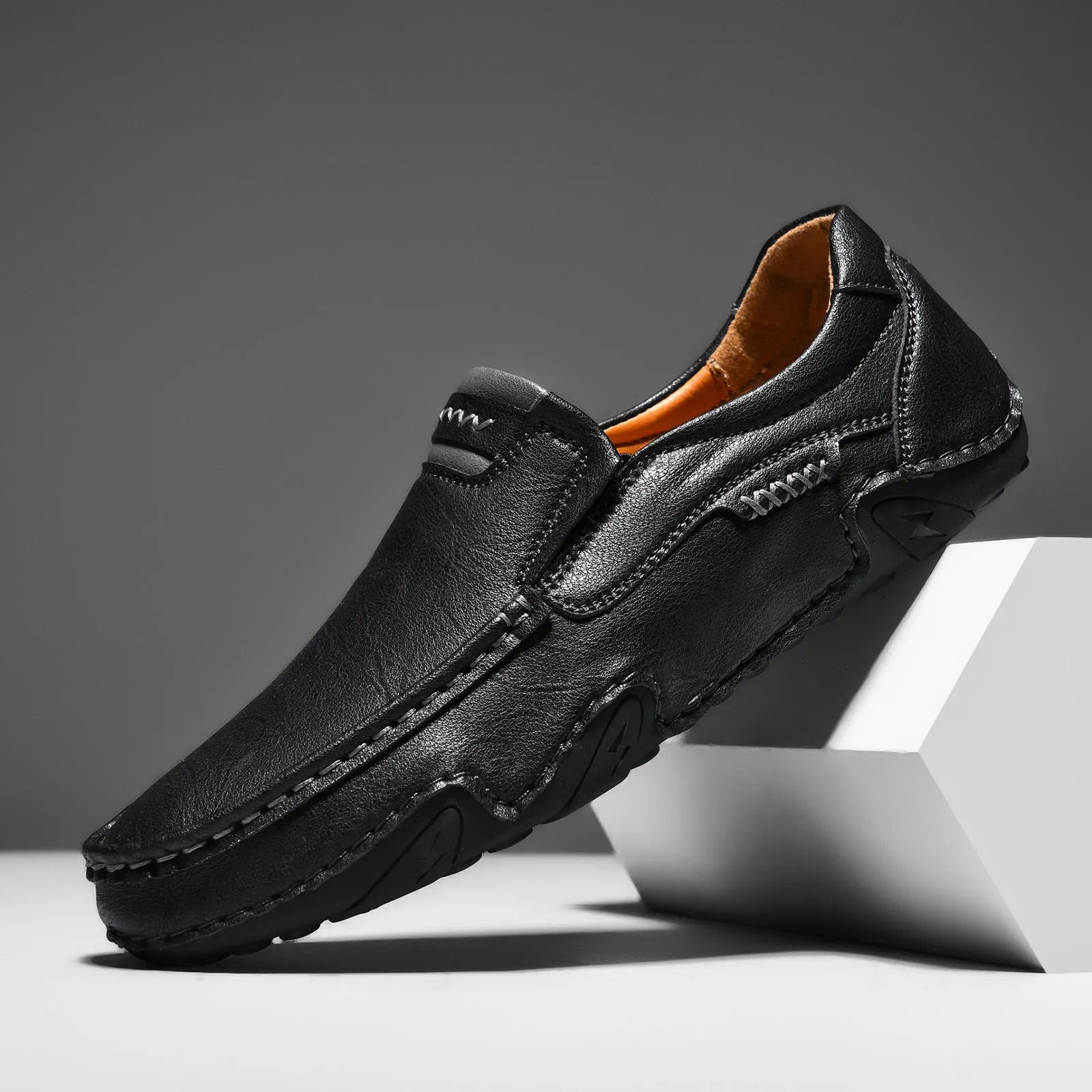 Men's outdoor slip-on casual shoes low top round toe microfiber upper rubber sole leather lining sizes 38-46
