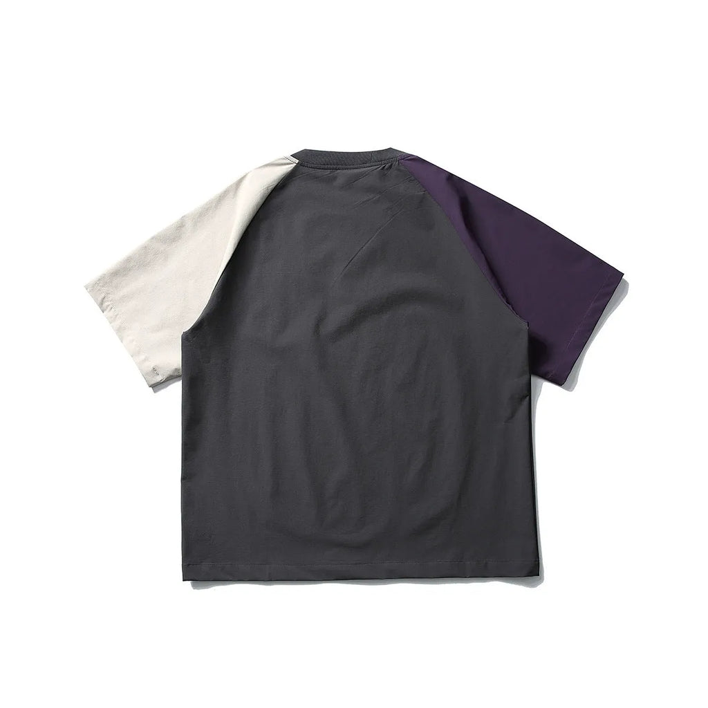 Dark grey men's T-shirt with contrast colour raglan sleeves in loose fit