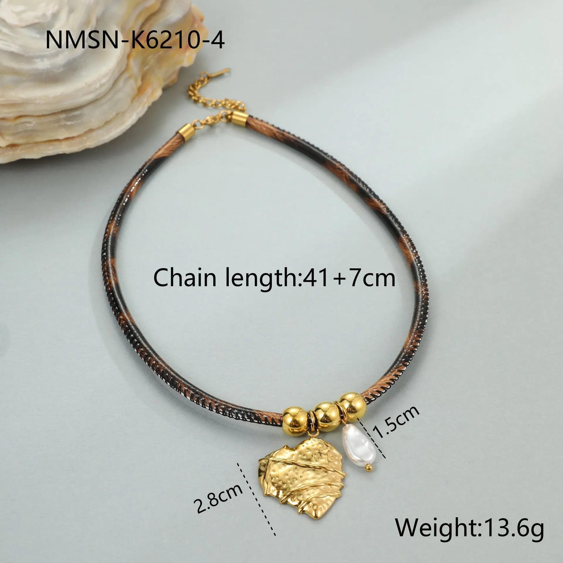 Geometric leopard print stainless steel necklace with gold plating on adjustable 41-50cm chain