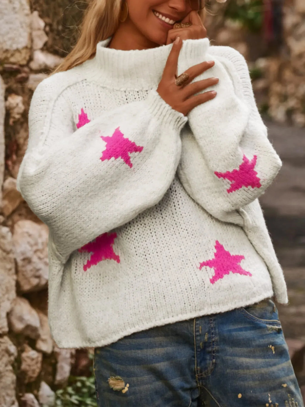Women's white turtleneck pullover with five-pointed star pattern in thick imitation velvet fabric