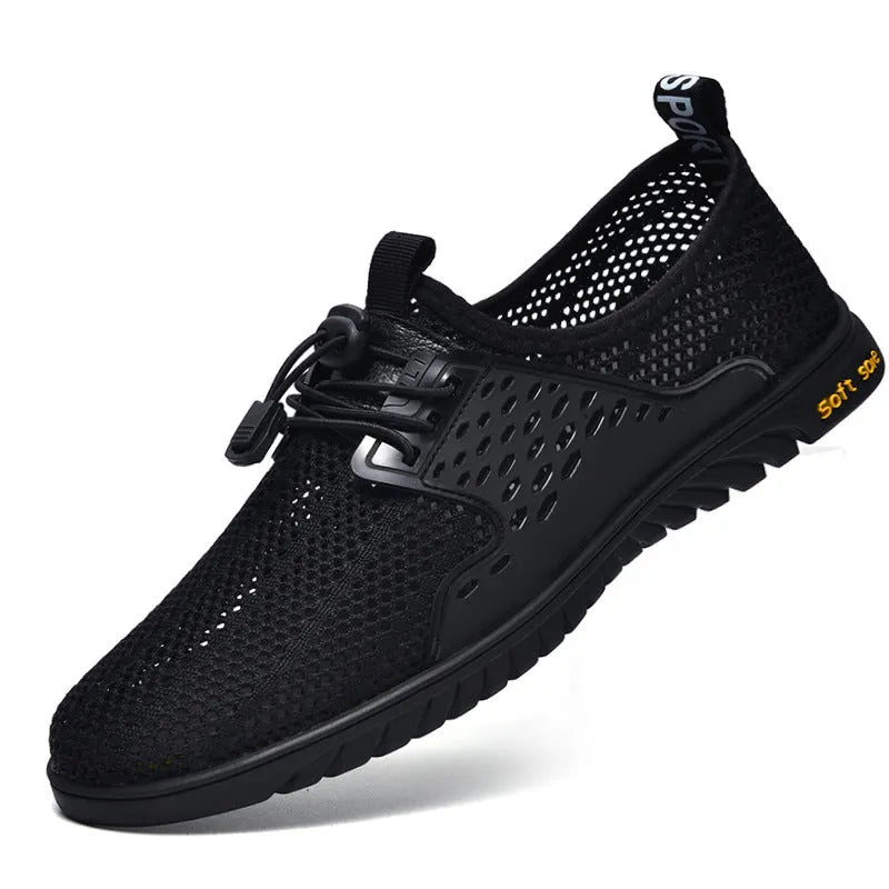 Men's breathable summer casual shoes with mesh upper and elastic band closure in black colour