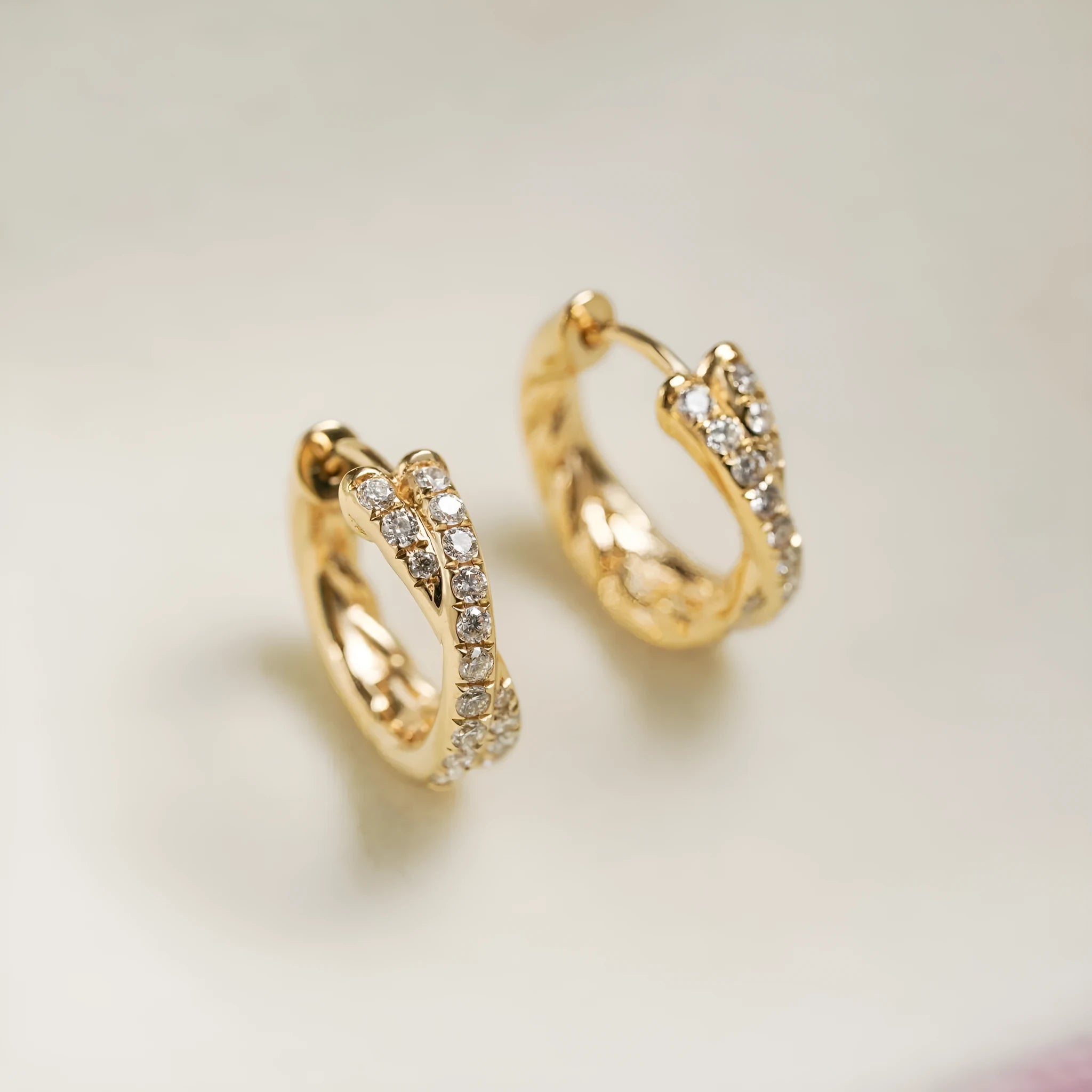 Cross double row twist earrings in 925 silver electroplated 18K gold with 5A zircon, 9mm inner diameter, 12mm outer diameter