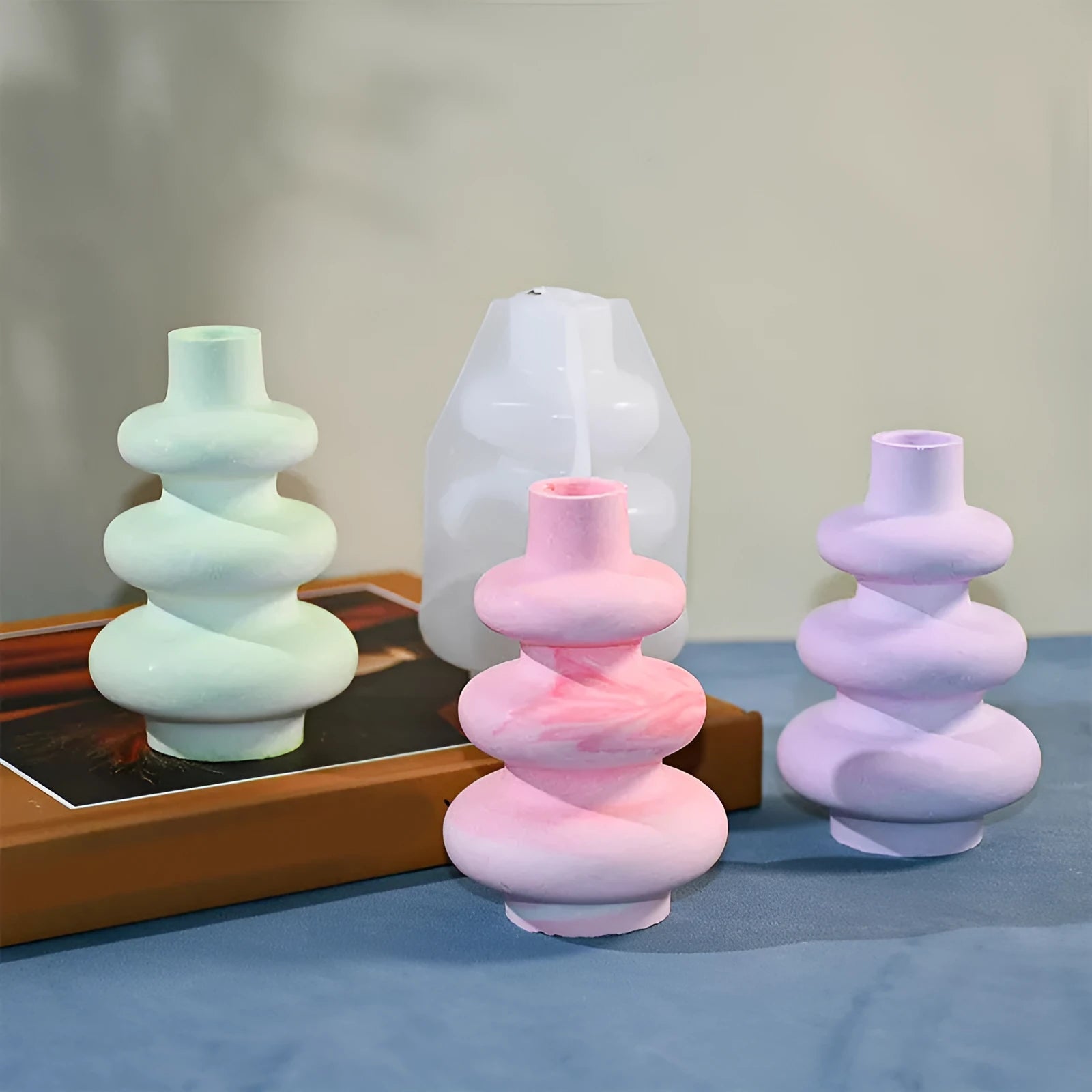 Three-layer circle vase ornament silicone baking and craft mould in modern irregular design