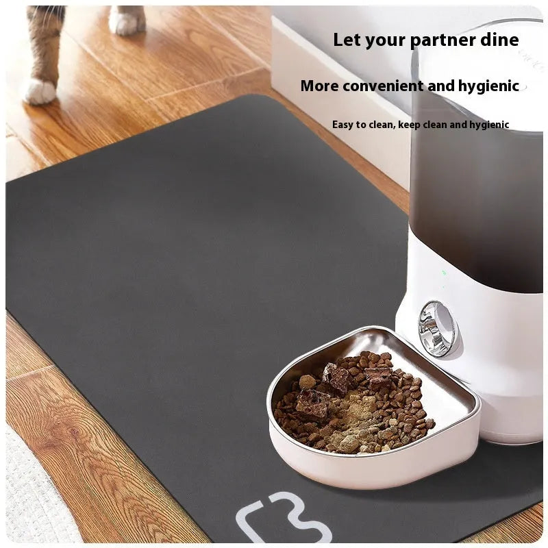 Minimalist pet feeding mat in dark gray with cat head pattern, non-slip and water-absorbing, 35x50cm