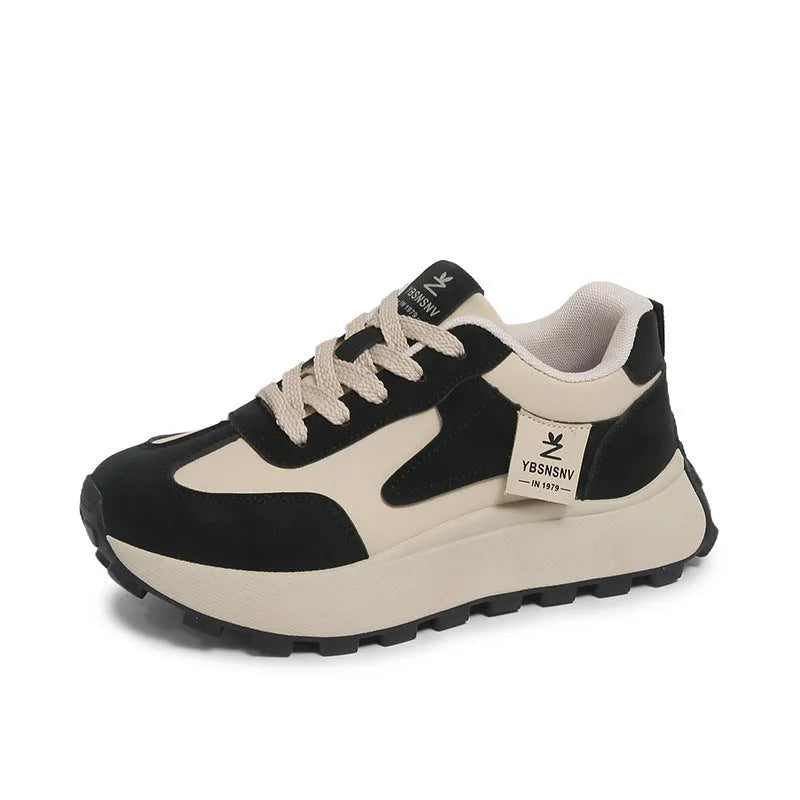 Women's casual all-matching printed sports running shoes in Card Black with rubber sole and front lace-up closure
