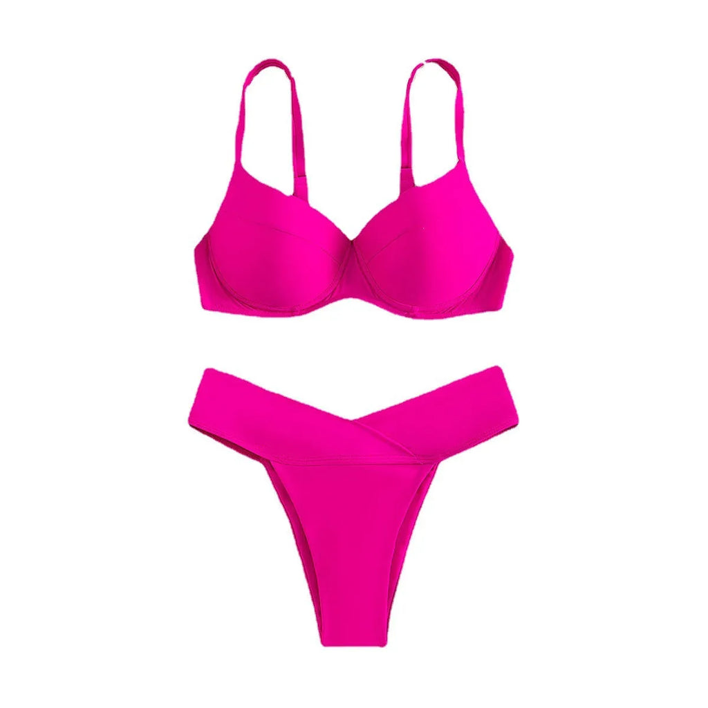 Women's solid colour bikini briefs in nylon for swimming and sports.