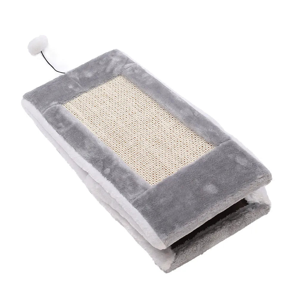 Triangular cat scratching post with sisal surfaces and soft plate fur bed in grey and white colour