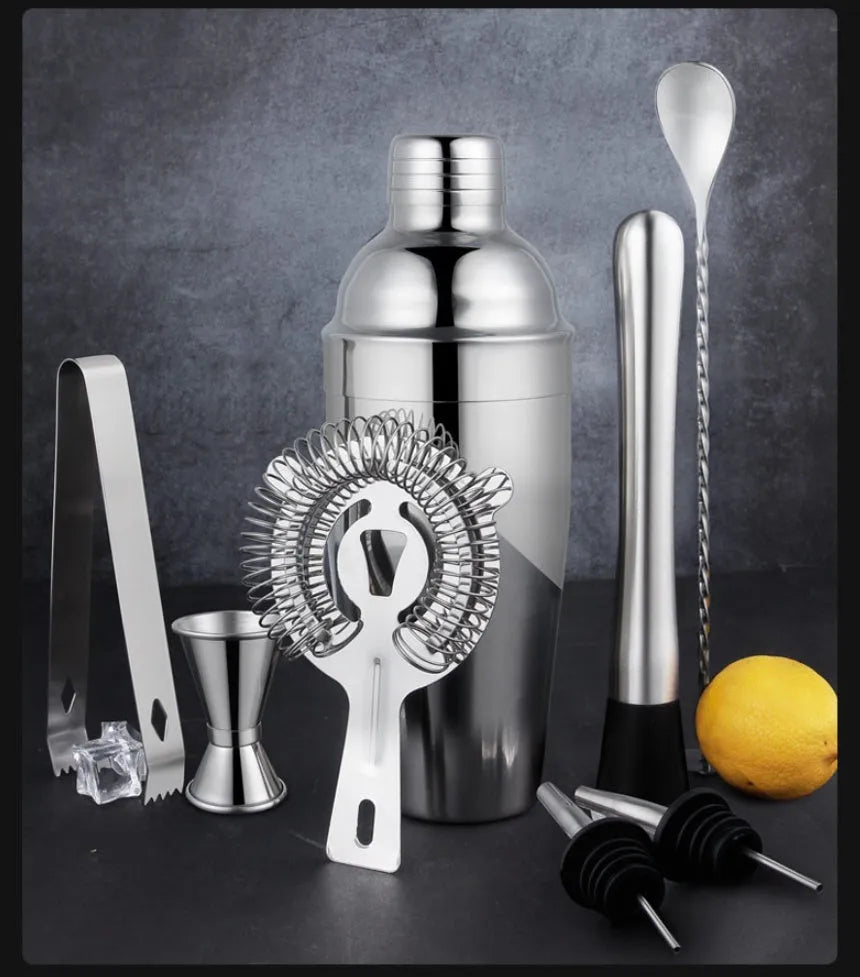 23-piece stainless steel cocktail set with European style bar tools for home bartending