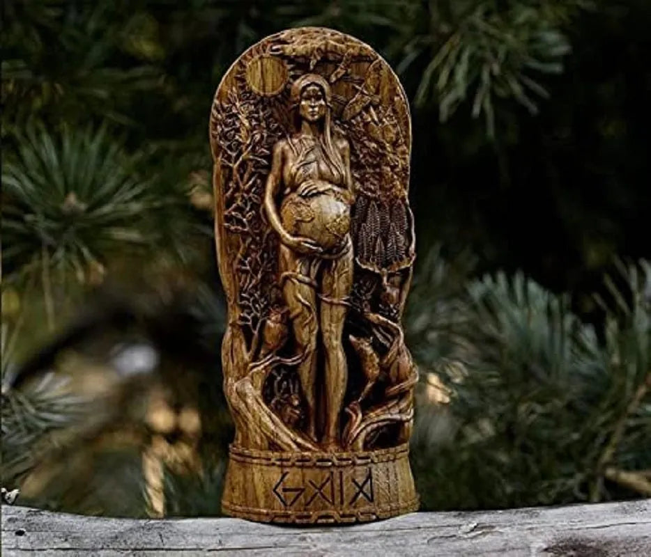 Synthetic resin Greek goddess statue for garden or altar, 22cm high in one of three colour options.