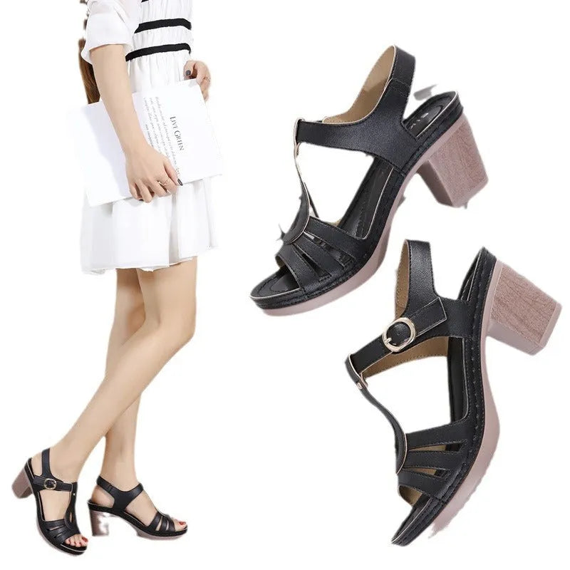 Women's patent leather sandals with thick heel and metal buckle stitching in apricot colour
