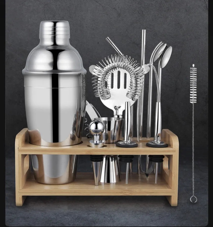 23-piece stainless steel cocktail set with European style bar tools for home bartending
