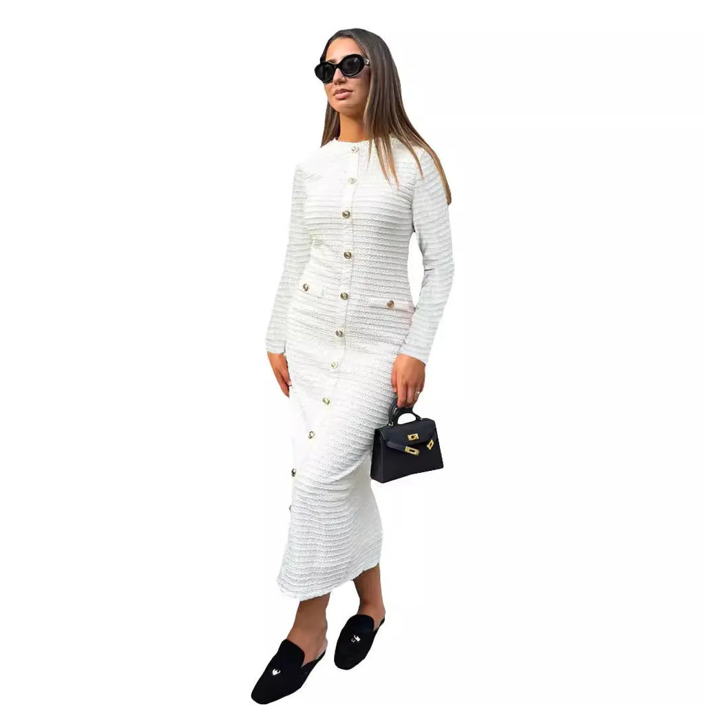 French retro slim fit knitted dress with button front and long sleeves in black or white