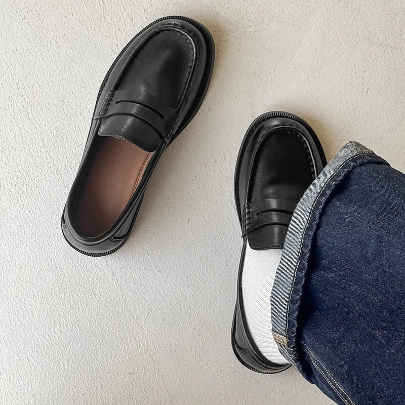 A pair of men's slip-on casual shoes in microfiber, shown in one of four colours: black, beige, apricot, or brown.