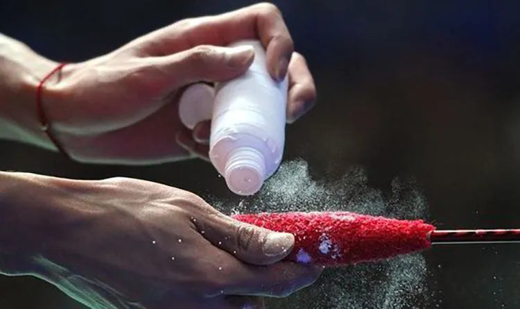 White magnesium carbonate sports anti-slip powder container for badminton tennis weightlifting grip enhancement