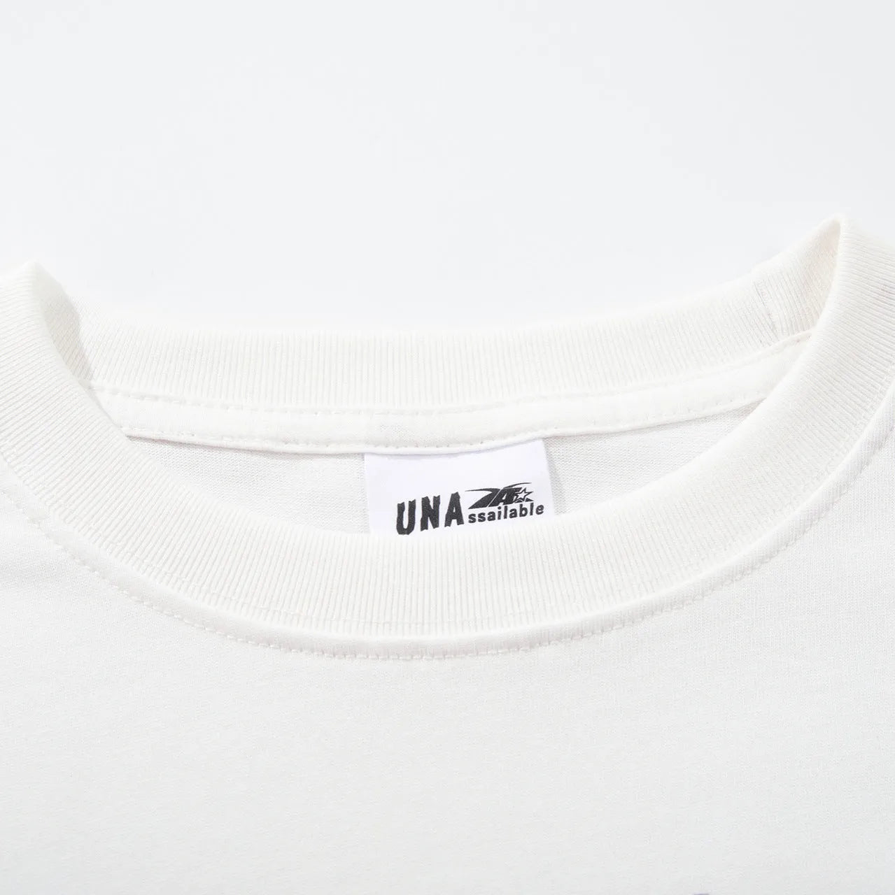 Men's retro printed cotton t-shirt with round neck and short sleeves in white or black