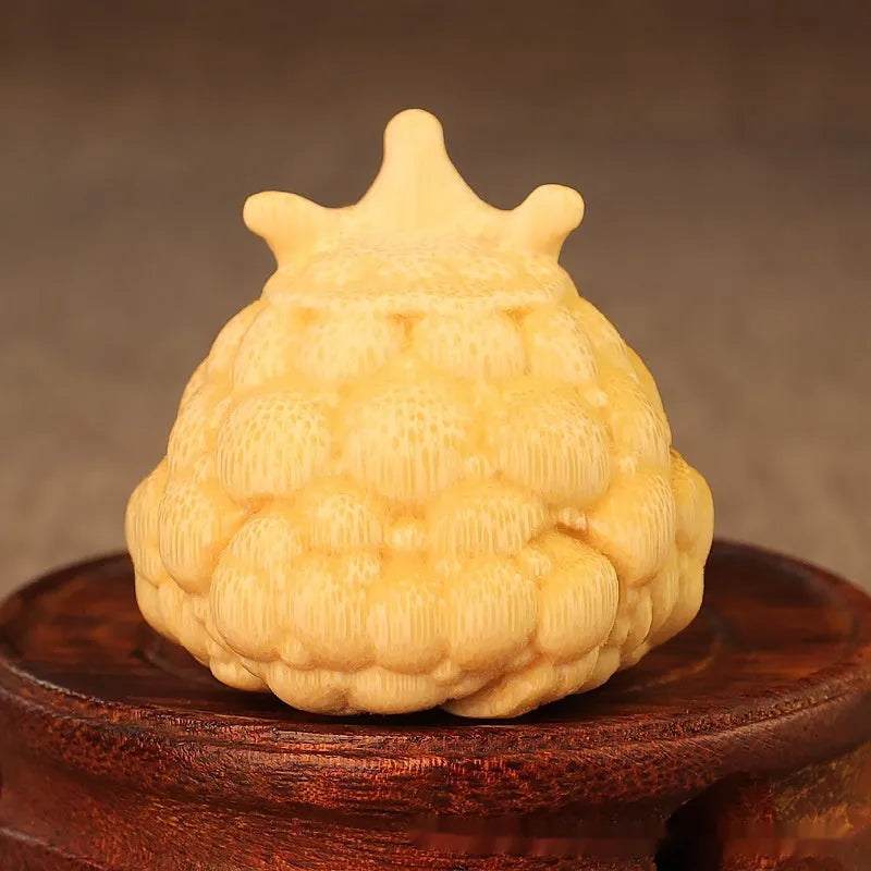 Solid bamboo hand-carved Crown Princess Toad figurine ornament in cute style