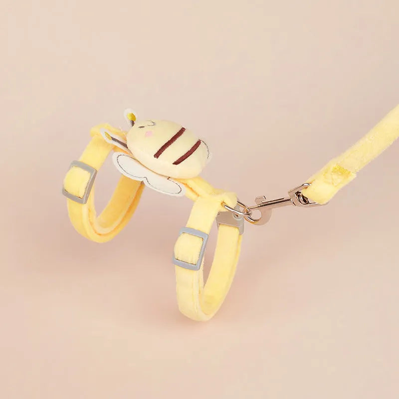 Pink adjustable cat leash with teddy bear and bee shapes on a polyester rope.