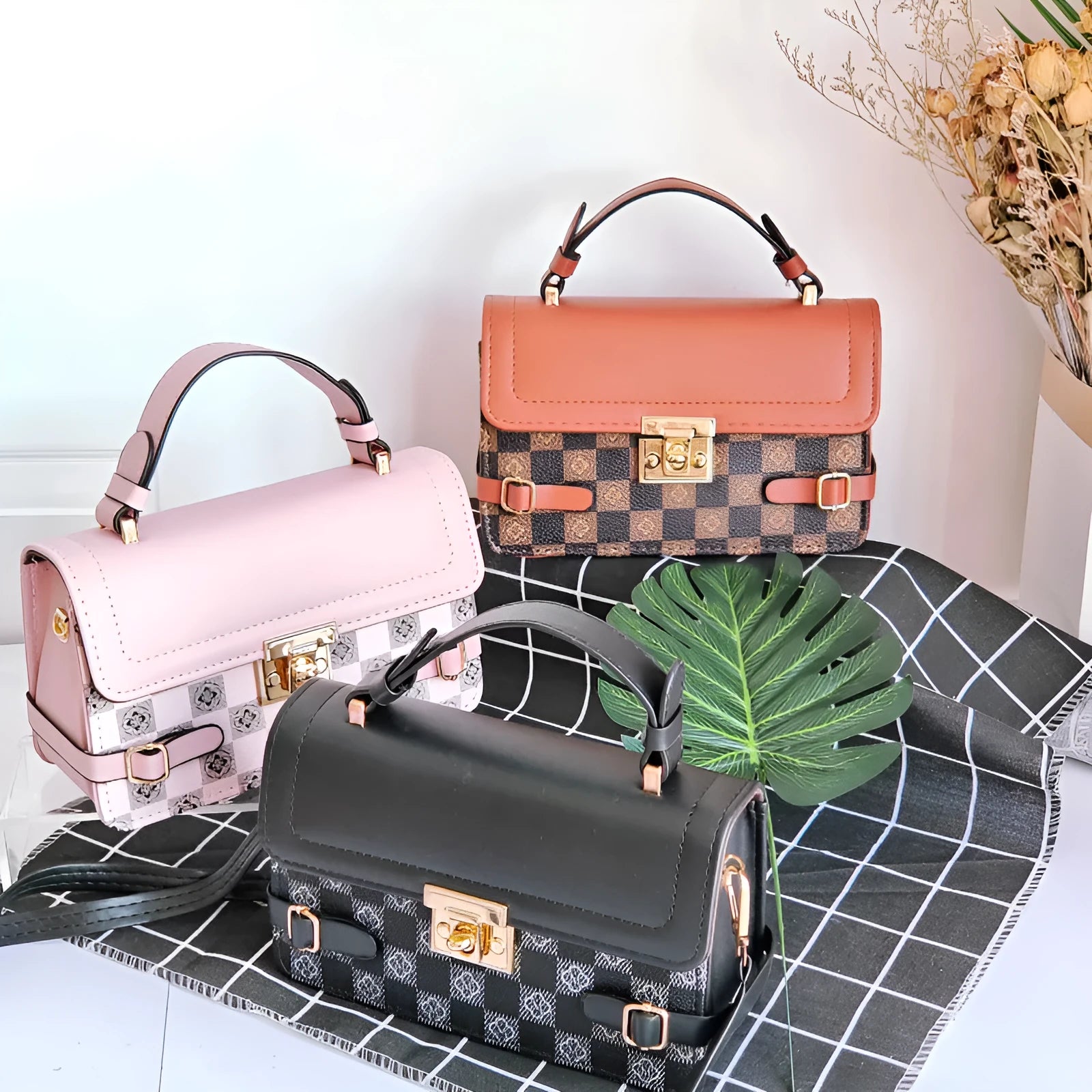 Retro small square pattern crossbody bag in PU material with file bag organisation