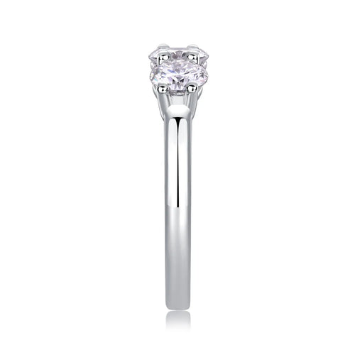 0.5 carat moissanite wedding ring set in S925 silver with platinum plating, gold colour, on white background