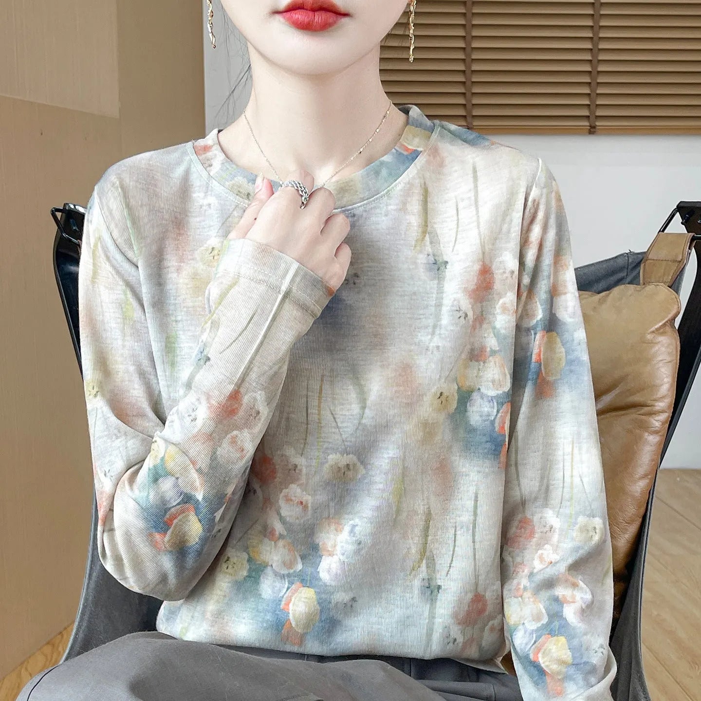 Tencel cotton round neck pullover with floral print in Asian sizes M to XXL