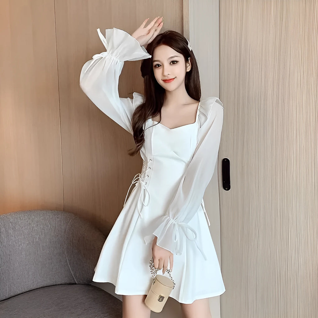 White chiffon patchwork women's maxi dress with long sleeves and waist-slimming silhouette
