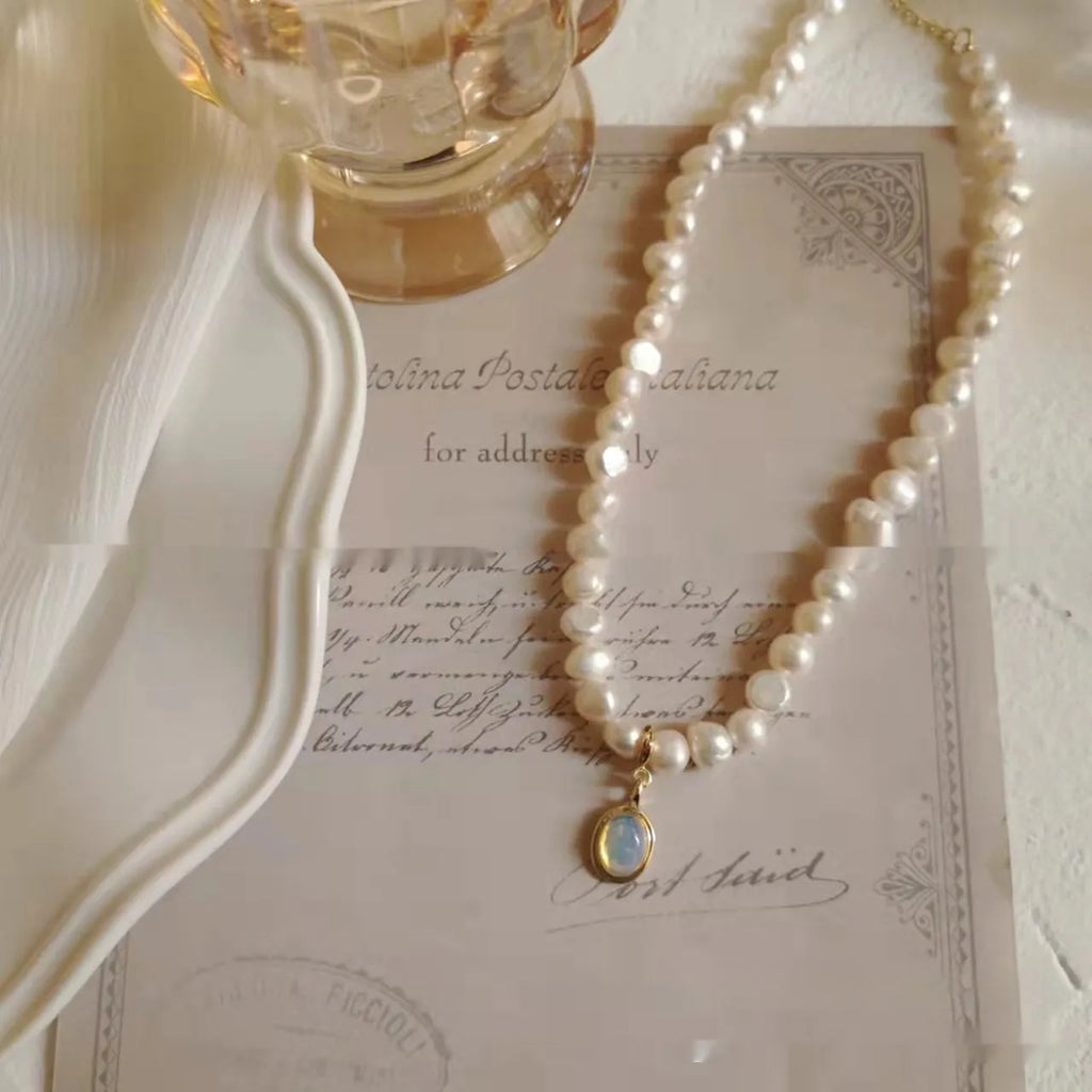 French Court vintage pearl necklace with geometric alloy design and adjustable 21-50cm perimeter