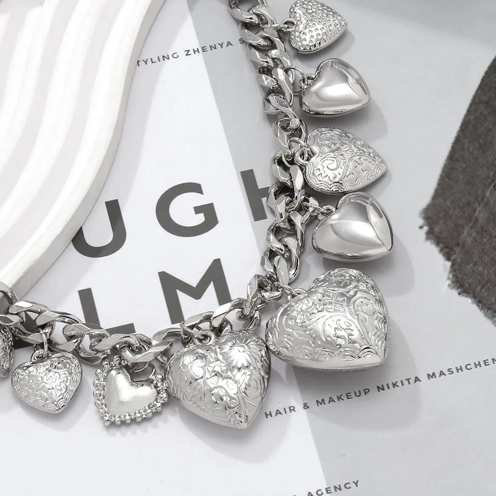 Exaggerated heart pendant necklace with adjustable chain in gold or white K finish