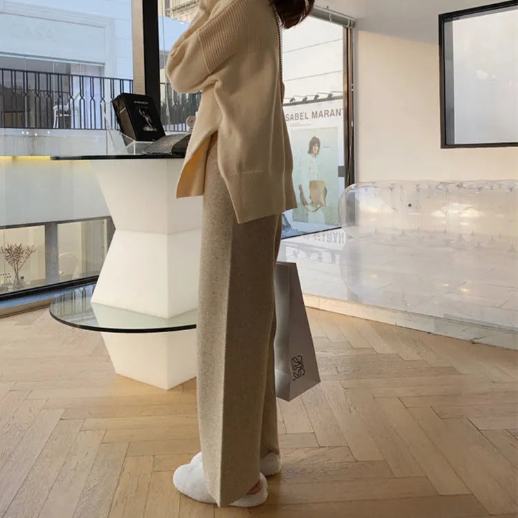 Women's super thick knitted wide-leg trousers in high-waist dropping design available in four colours