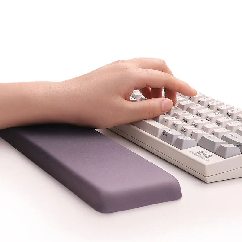 Square silicone gel wrist rest mouse pad with cloth surface and non-slip base