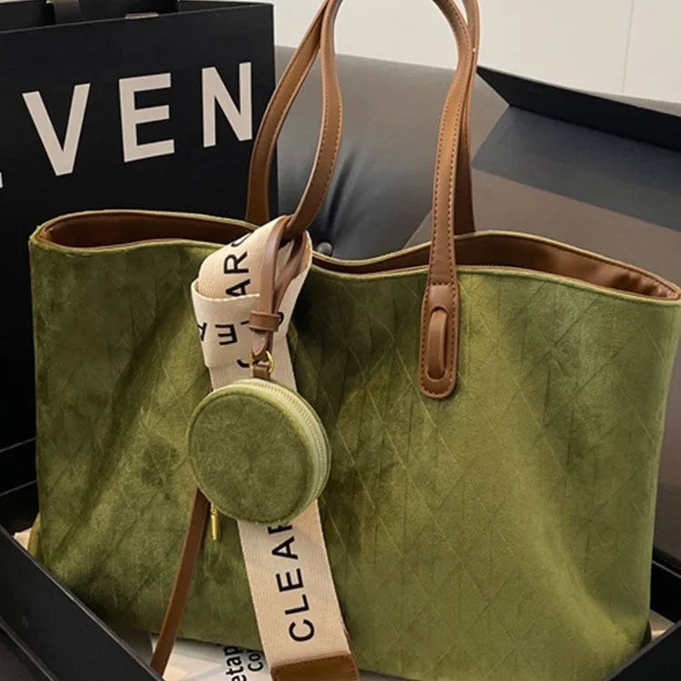 Women's casual large capacity polyester shoulder bag in horizontal square shape with zippered compartment