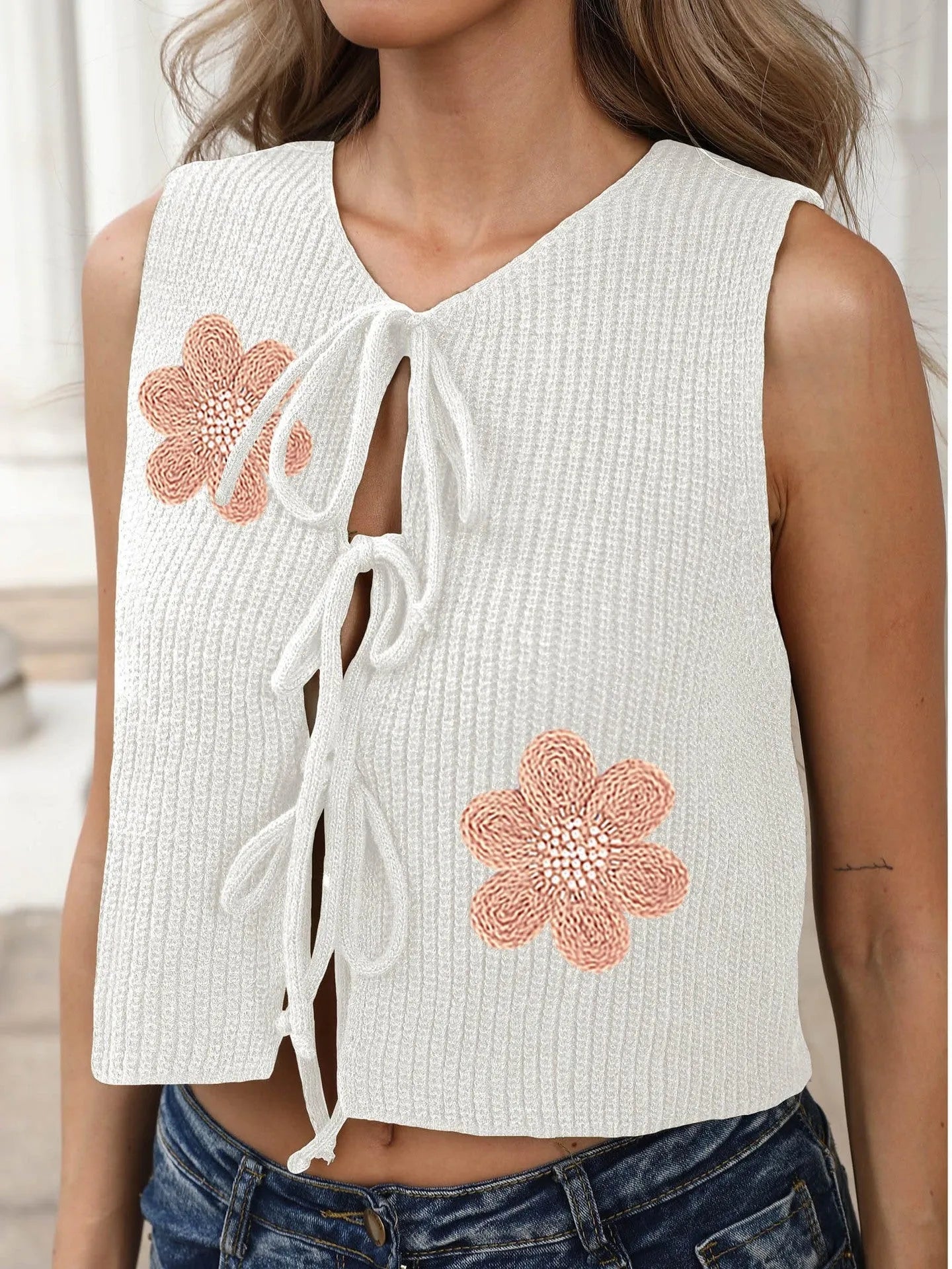 Ladies' sleeveless vest cardigan with lace-up front closure and deer plush polyester fabric in floral pattern