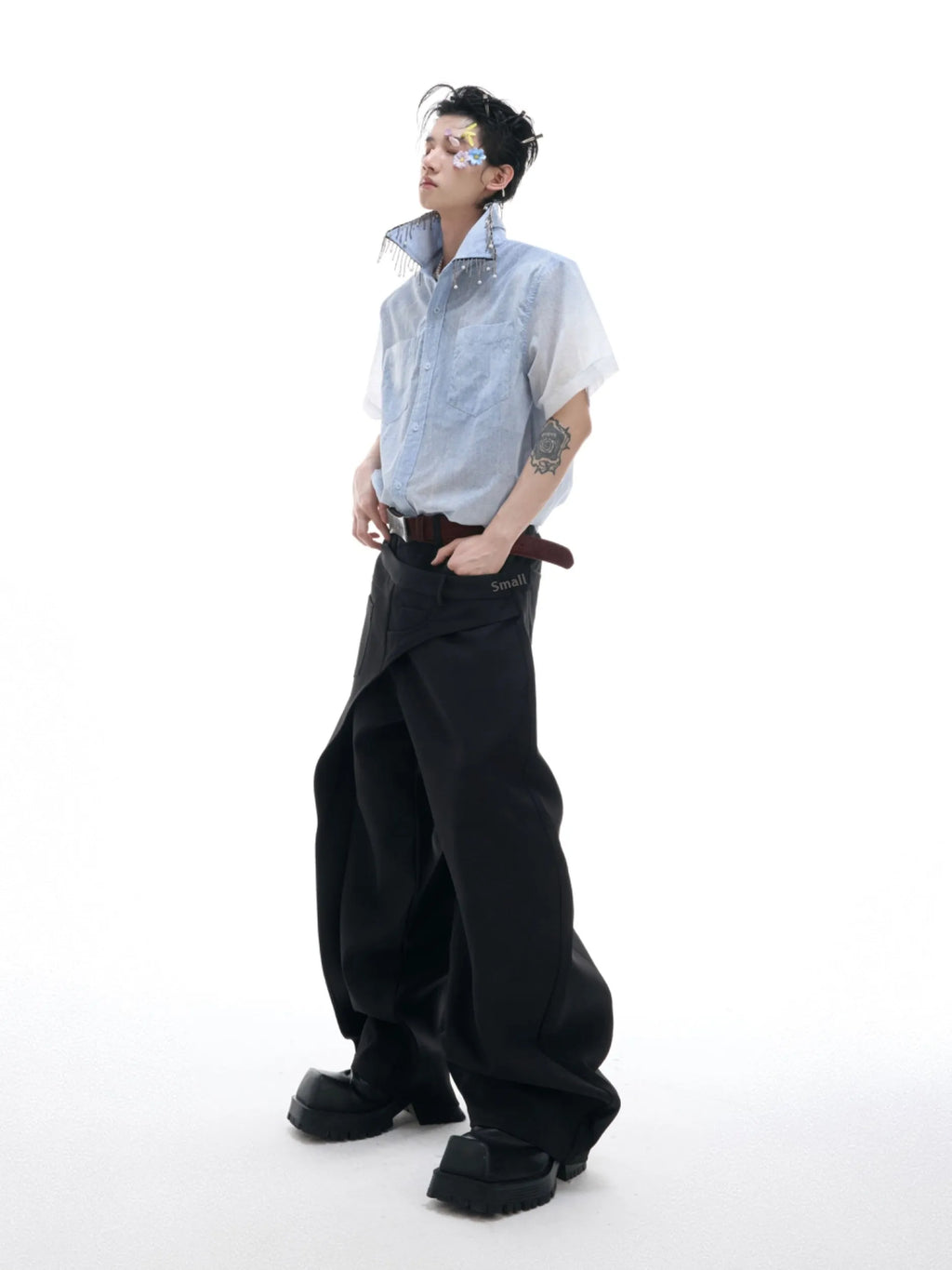 Men's loose blue gradient short sleeve casual polyester shirt on a hanger.