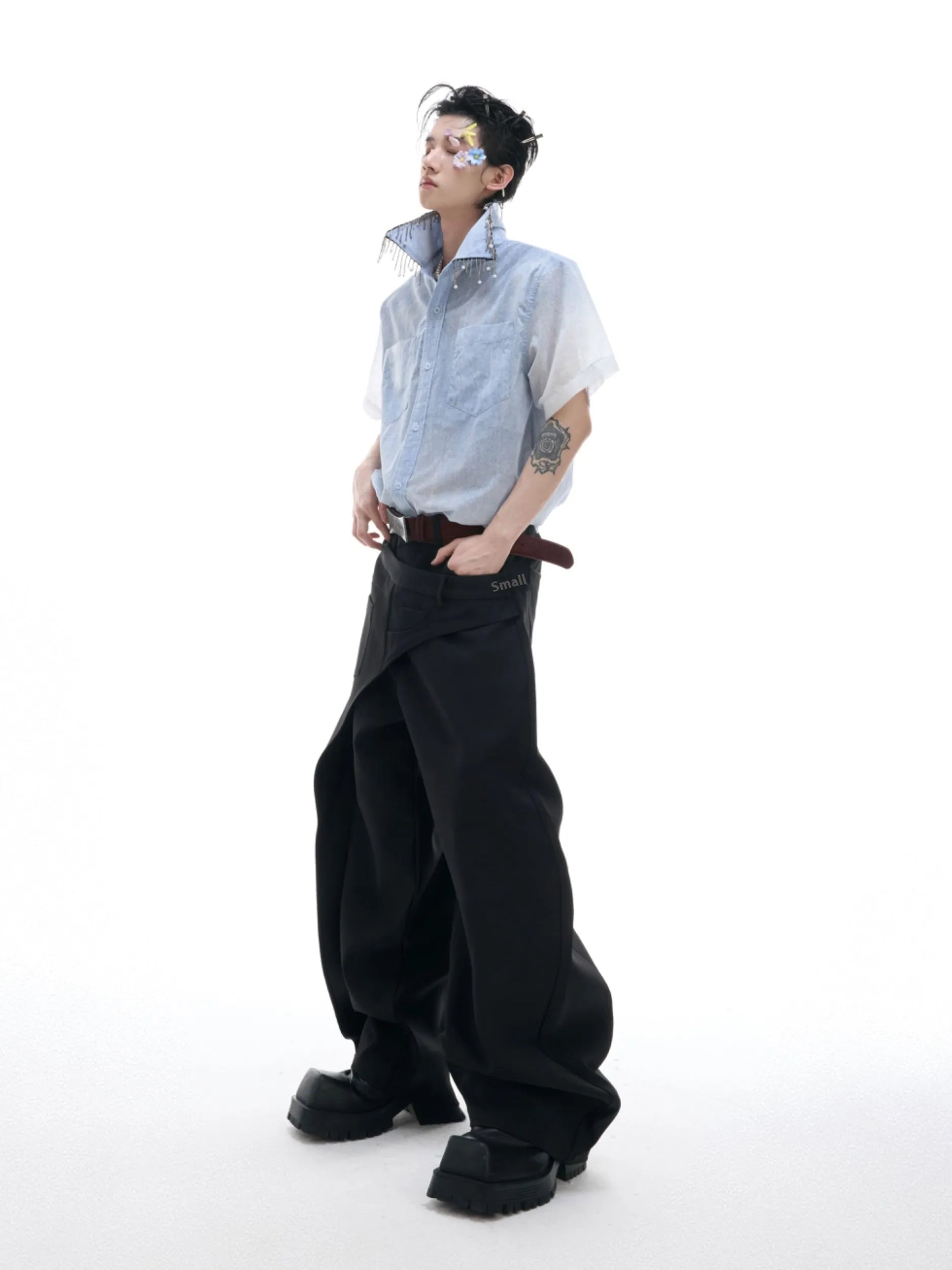 Men's loose blue gradient short sleeve casual polyester shirt on a hanger.